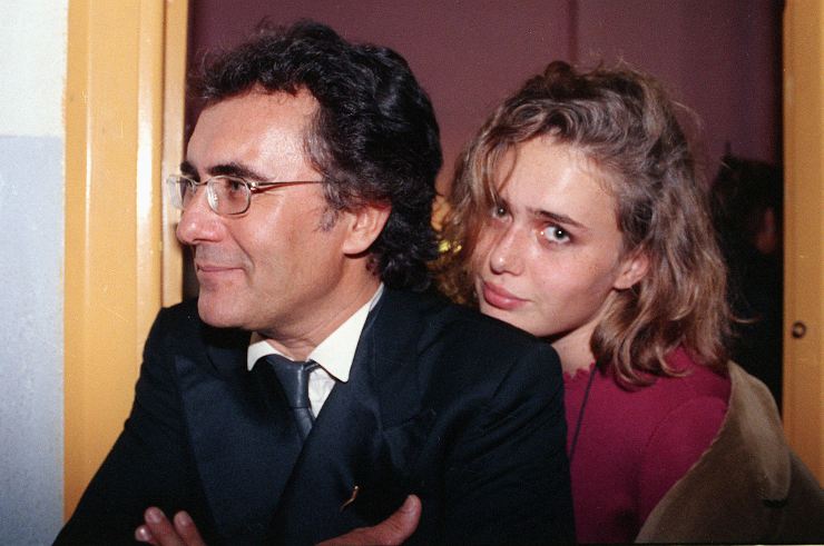 ylenia carrisi abbracciata al padre al bano